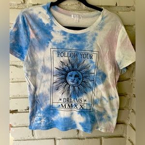 Francesca’s Sun and Moon Celestial T-Shirt Size L